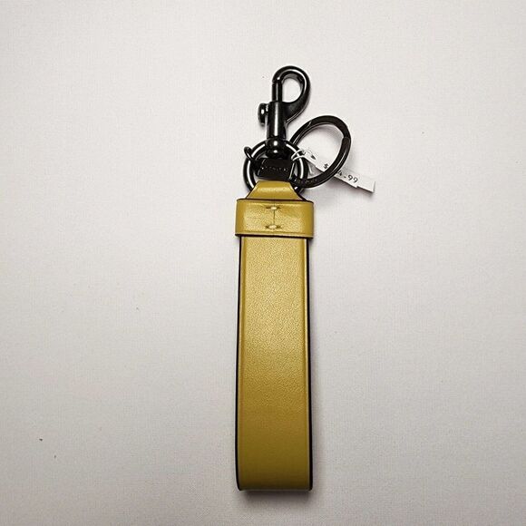 NWT Coach CH075 Loop Key Fob In Refined Leather Chartreuse - Picture 3 of 3
